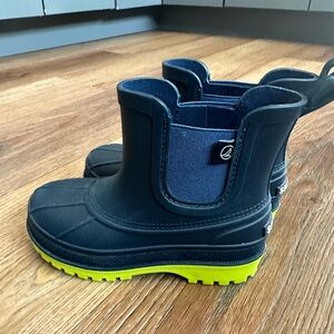Sperry Kids Black Boots with Neon Green Soles
